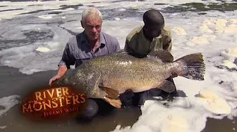 Catching A 100 Pound Nile Perch In Dangerous Waters | PERCH | River Monsters