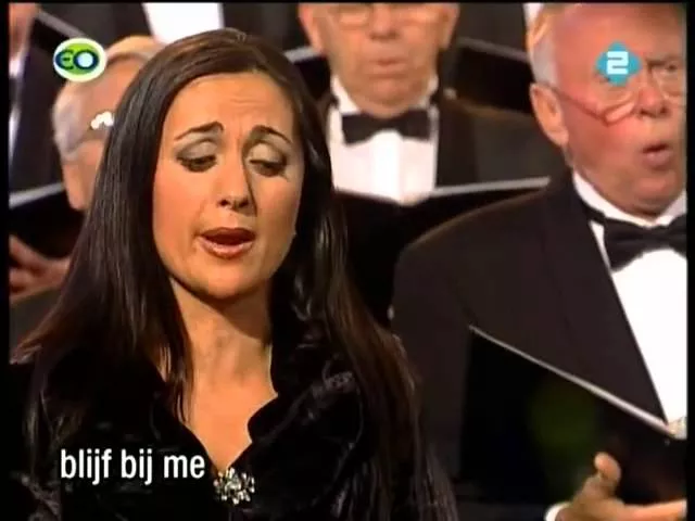 Холандски хор изпълнява Болен ми лежи Миле Попйорданов