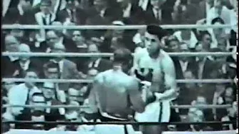 Muhammad Ali vs Sonny Liston (1st fight) / Мохаммед Али - Сонни Листон (1-й бой)