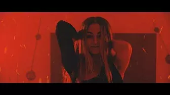 SHAVI - SZÍVEN SZÚR (Official Music Video)