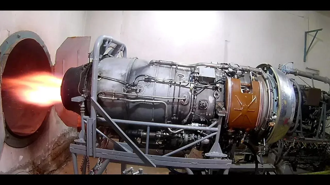 Запуск двигателя АИ-25 на испытательном стенде.