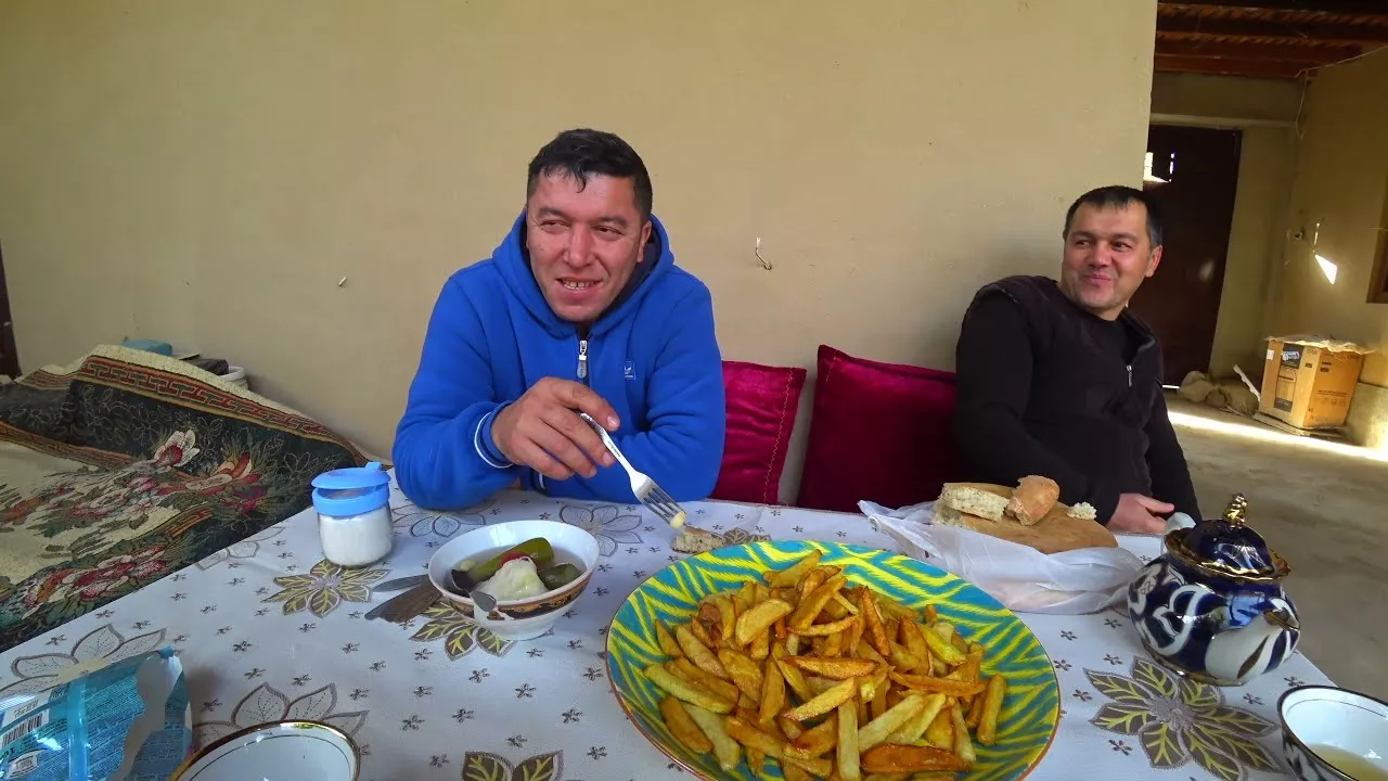 Как Узбеки жарят картошку, что ее просят Все! Все секреты приготовления!Узбекистан!