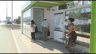Жители Атырау жалуются на неработающие кондиционеры на остановках