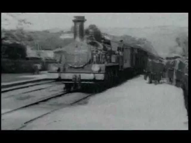 Прибытие поезда на вокзал Ла Сьота (1896)