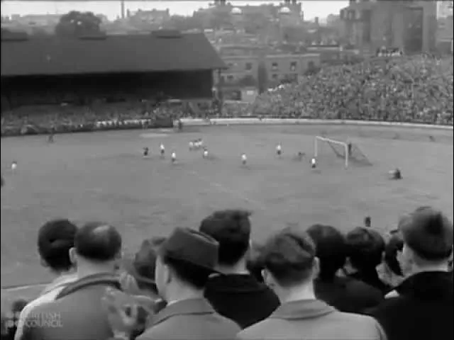 Soccer / Football : The Great Game - 1945 British Council Film Collection - CharlieDeanArchives