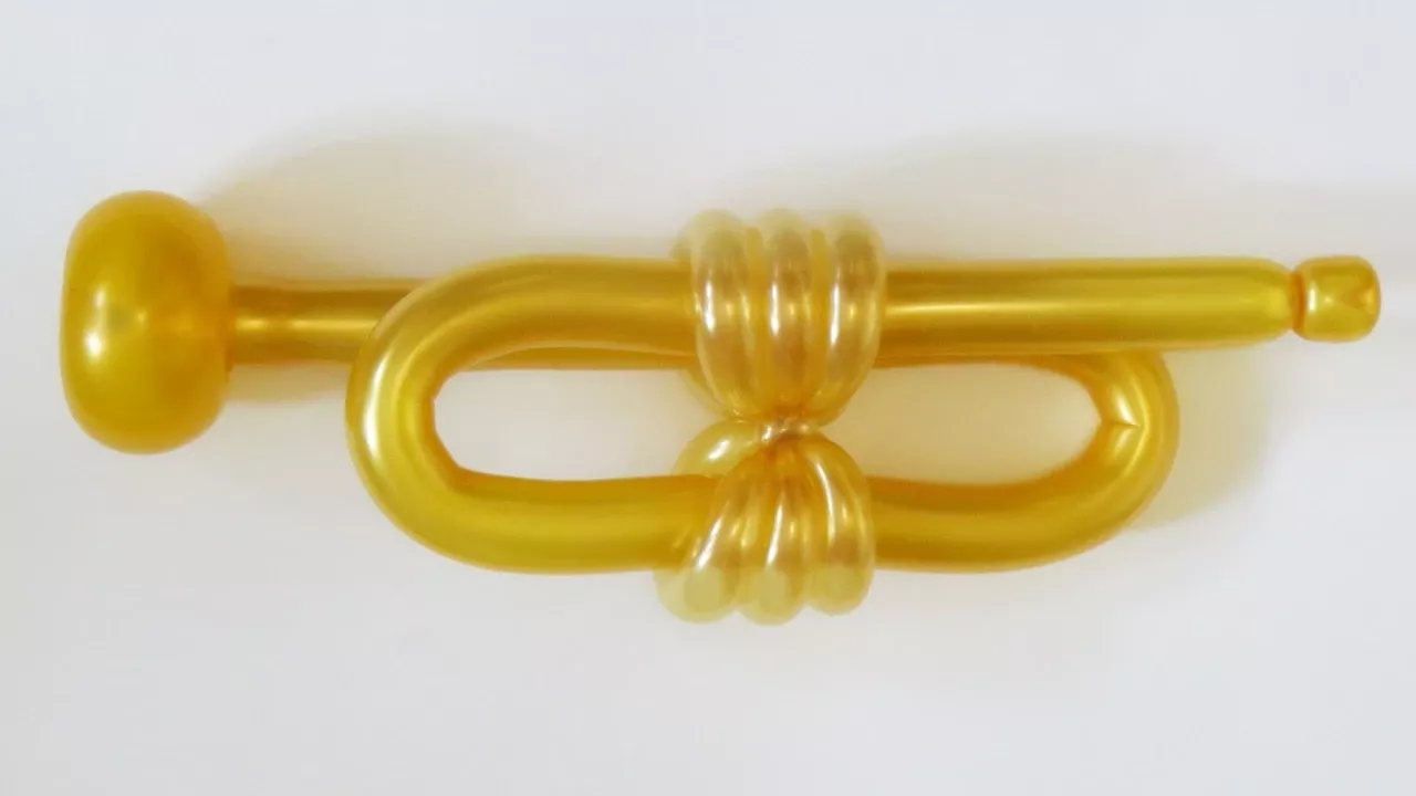 Musical trumpet of balloons - twisting tutorial (Subtitles)