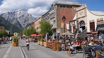Downtown Banff Alberta 4K Virtual tour Canada travel vlog