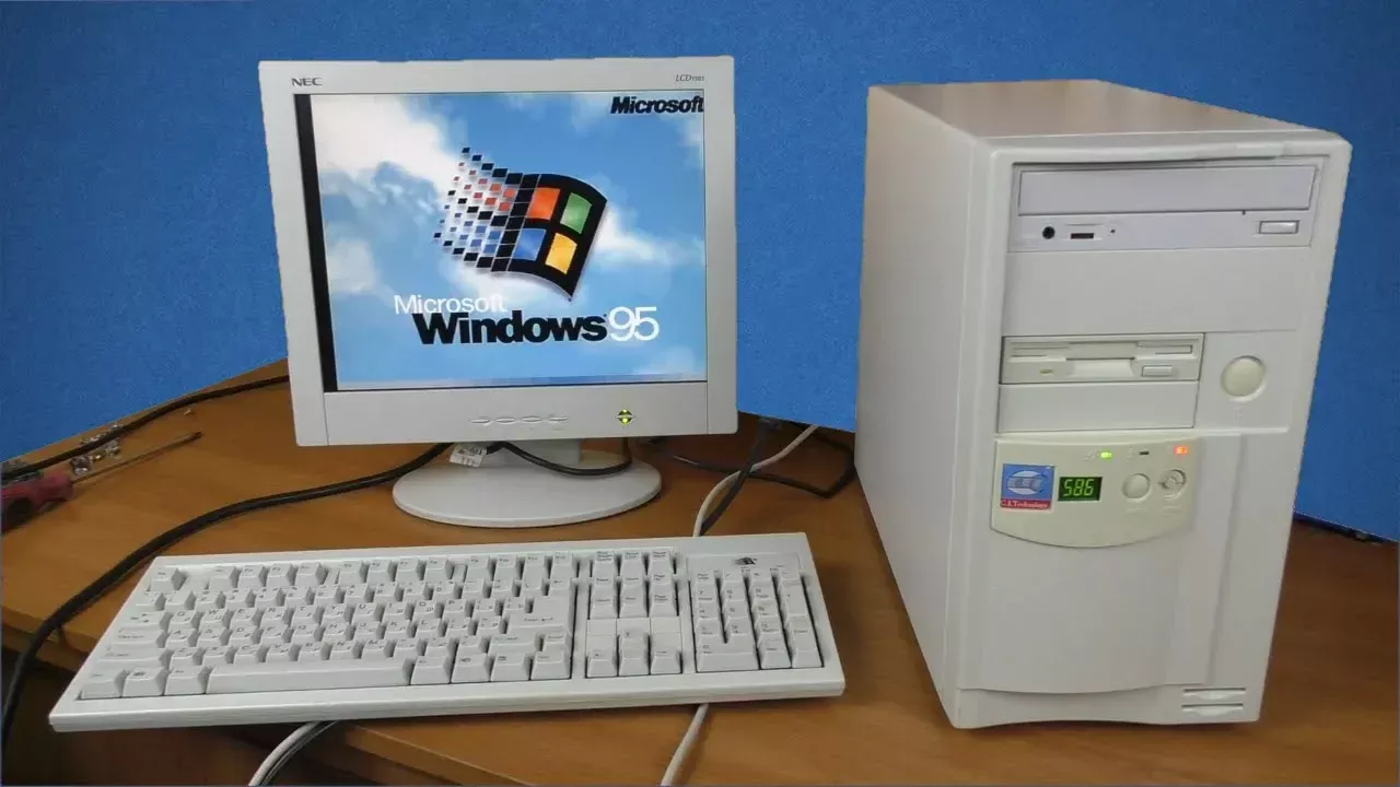 "Новый" комп на Windows 95 за 500 рублей - первое включение