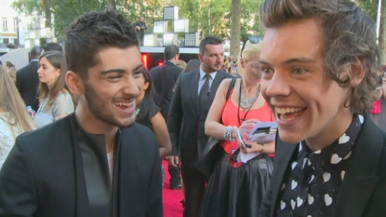 ONE DIRECTION WORLD PREMIERE: Harry Styles and Zayn Malik interview on the red carpet