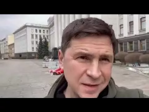 Подоляк записав нове відео з Києва і запевнив, що влада у столиці